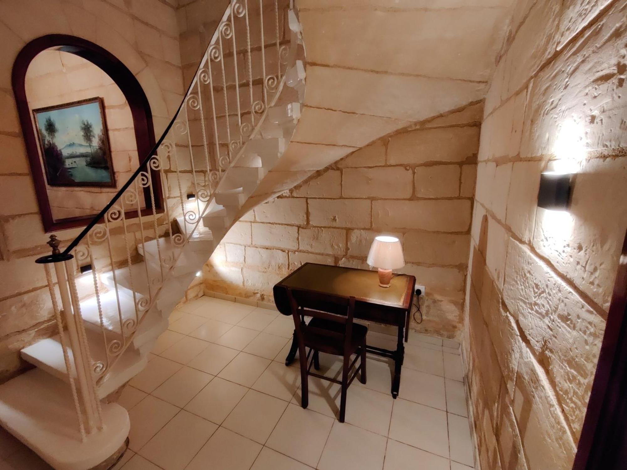 Peaceful Traditional Maltese Townhouse ルア エクステリア 写真